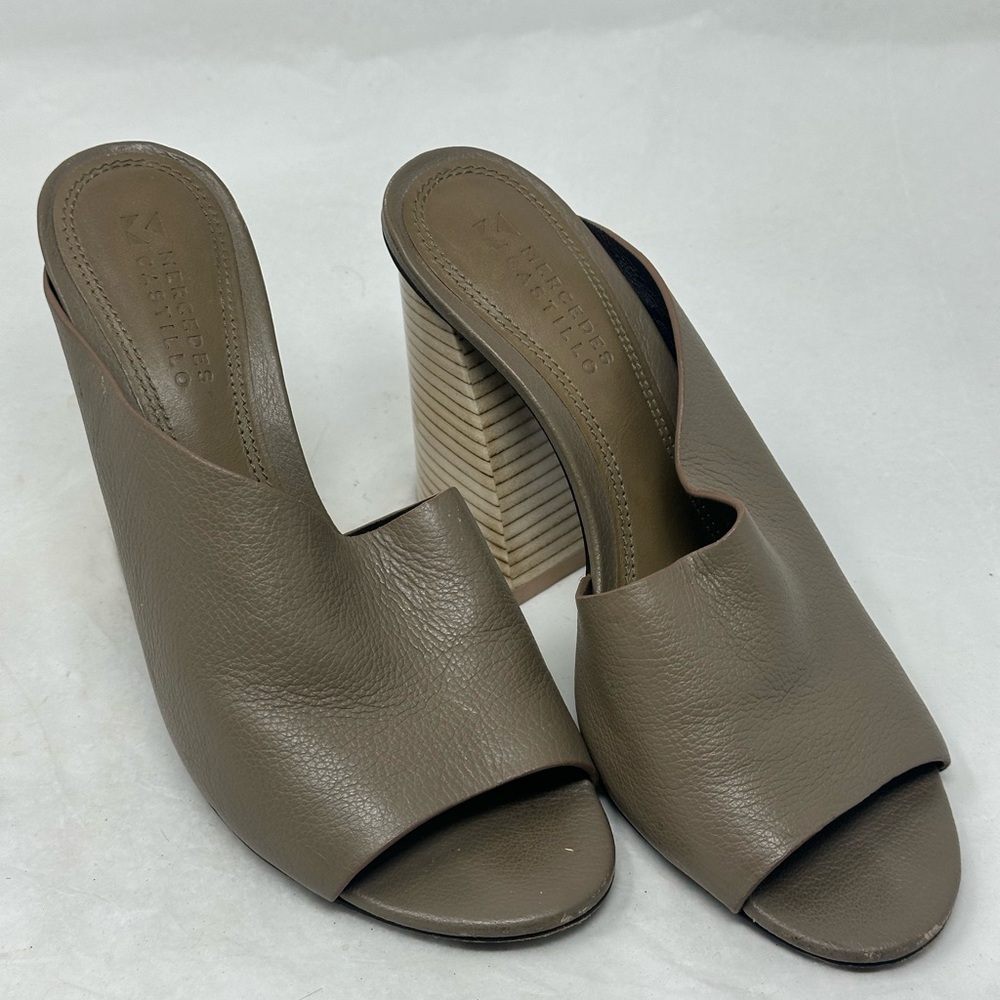 Mercedes Castillo Izar High Asymmetrical Leather Mule Heels Size 6.5